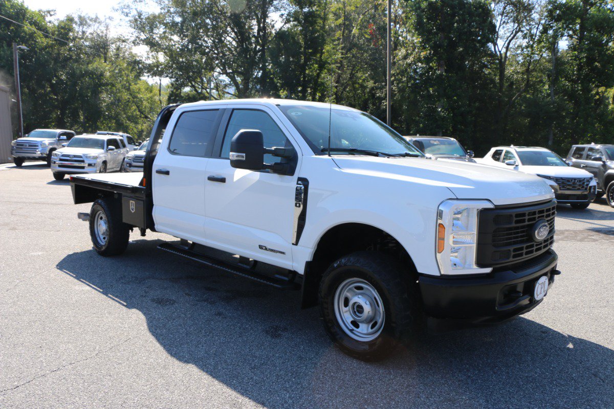 Used 2025 Ford F250 XL w/ XL Off-Road Package AWD/4WD image 9