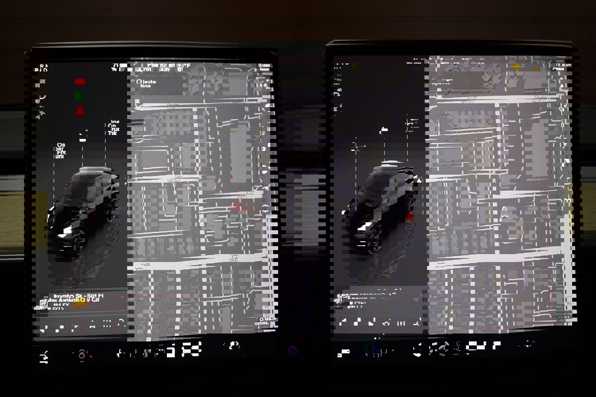 Used 2023 Tesla Model Y Long Range image 22