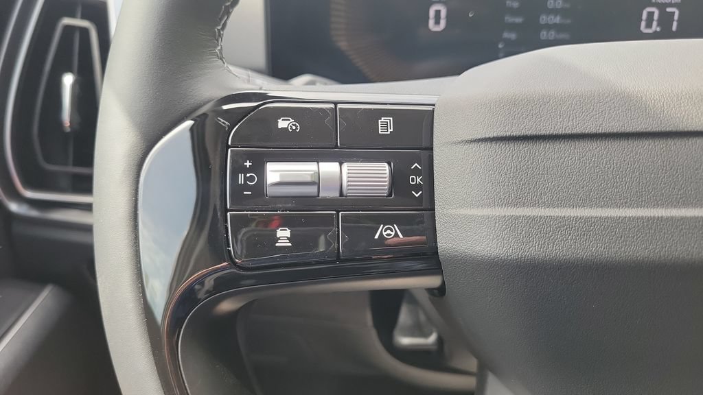 New 2026 Kia Sorento LX FWD image 19