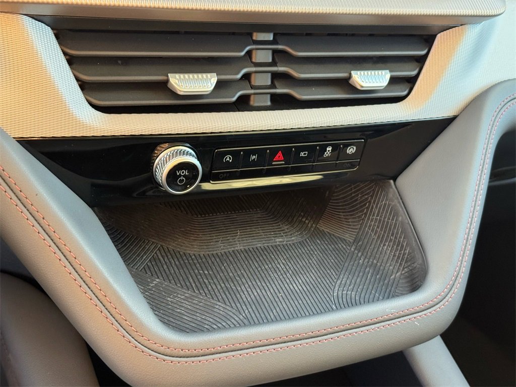 New 2025 Ford Explorer Active w/ Active Comfort Package image 19