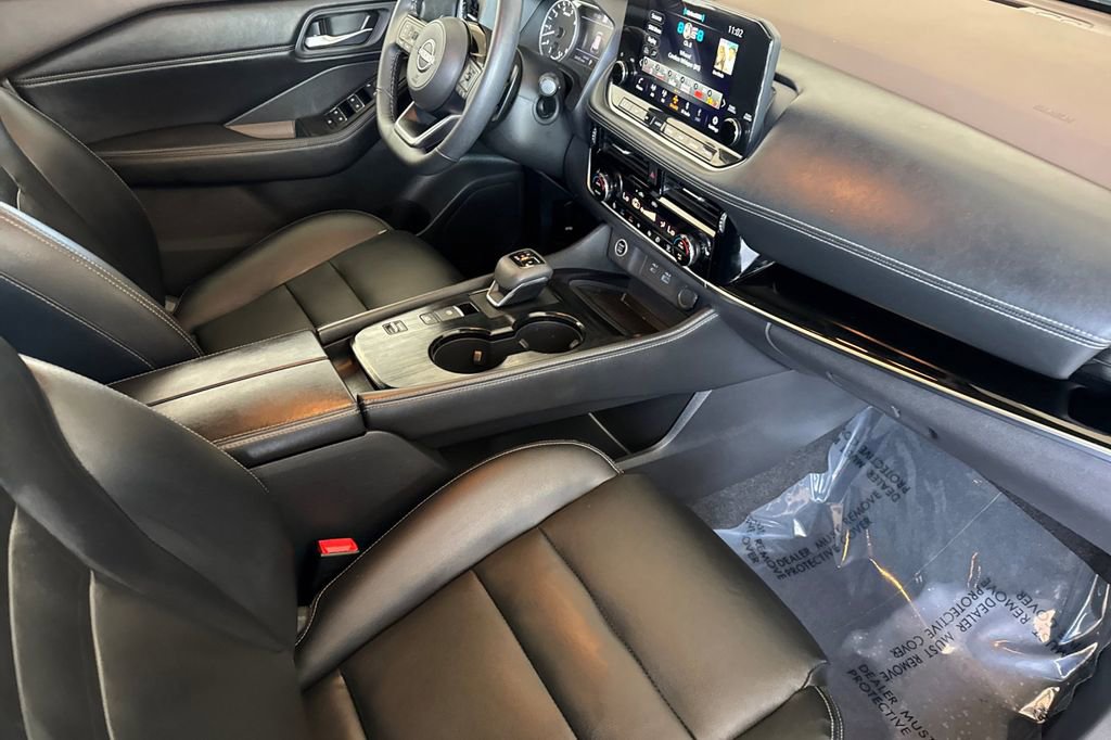 Used 2022 Nissan Rogue SL w/ SL Premium Package image 19