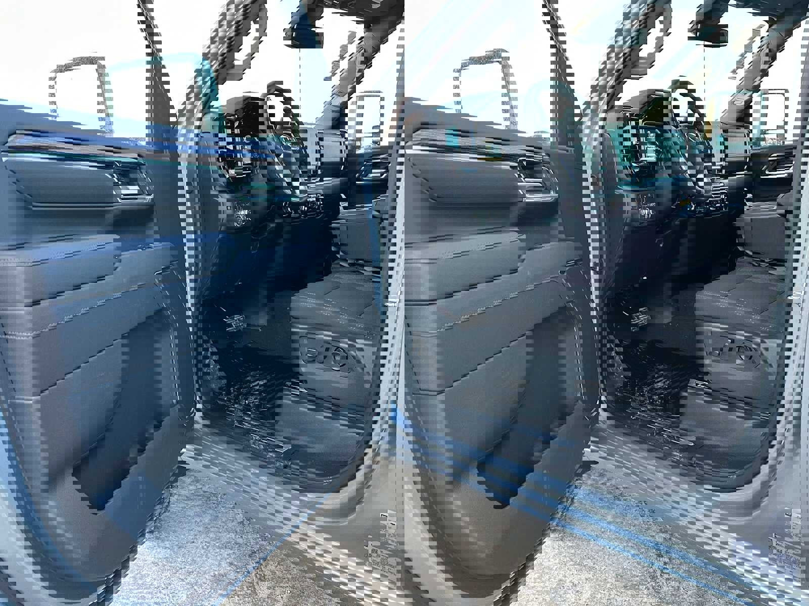 New 2026 GMC Sierra 2500 SLE w/ SLE Convenience Package image 19