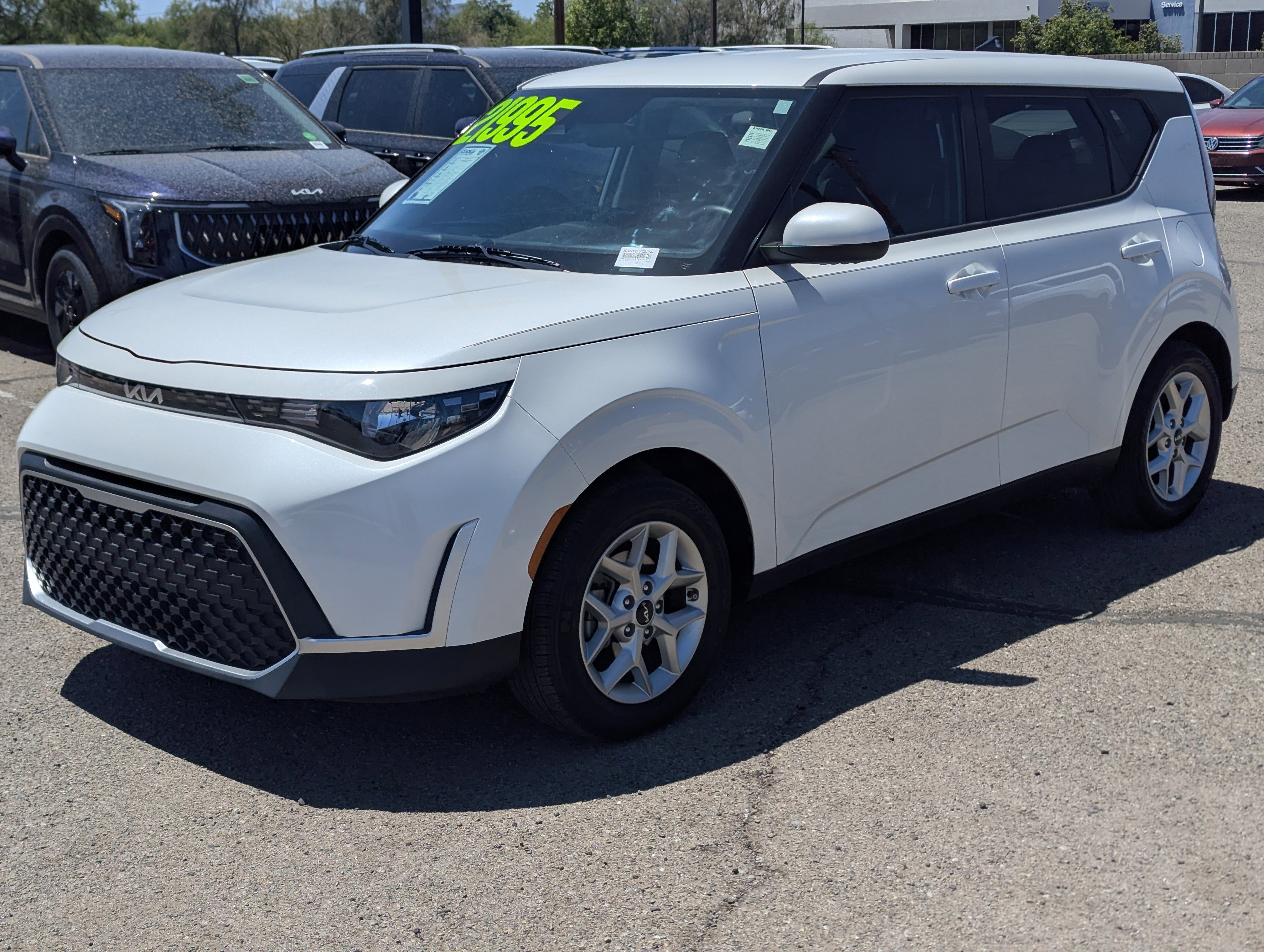 Certified 2023 Kia Soul LX w/ LX Technology Package FWD image 5