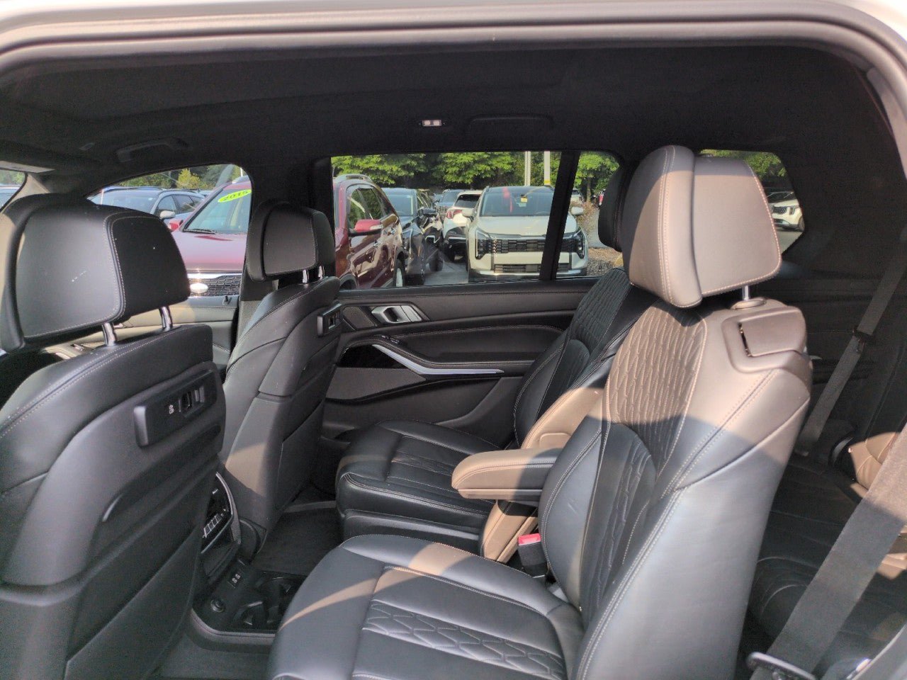 Used 2019 BMW X7 xDrive50i w/ M Sport Package AWD/4WD image 25