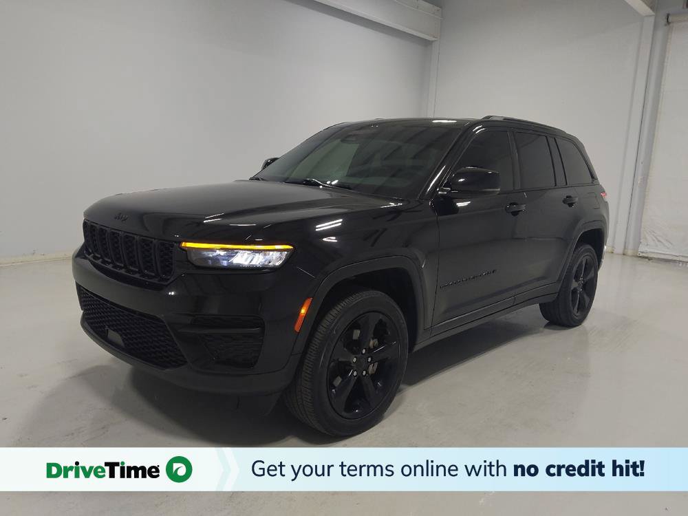 Used 2023 Jeep Grand Cherokee Altitude AWD/4WD image 1