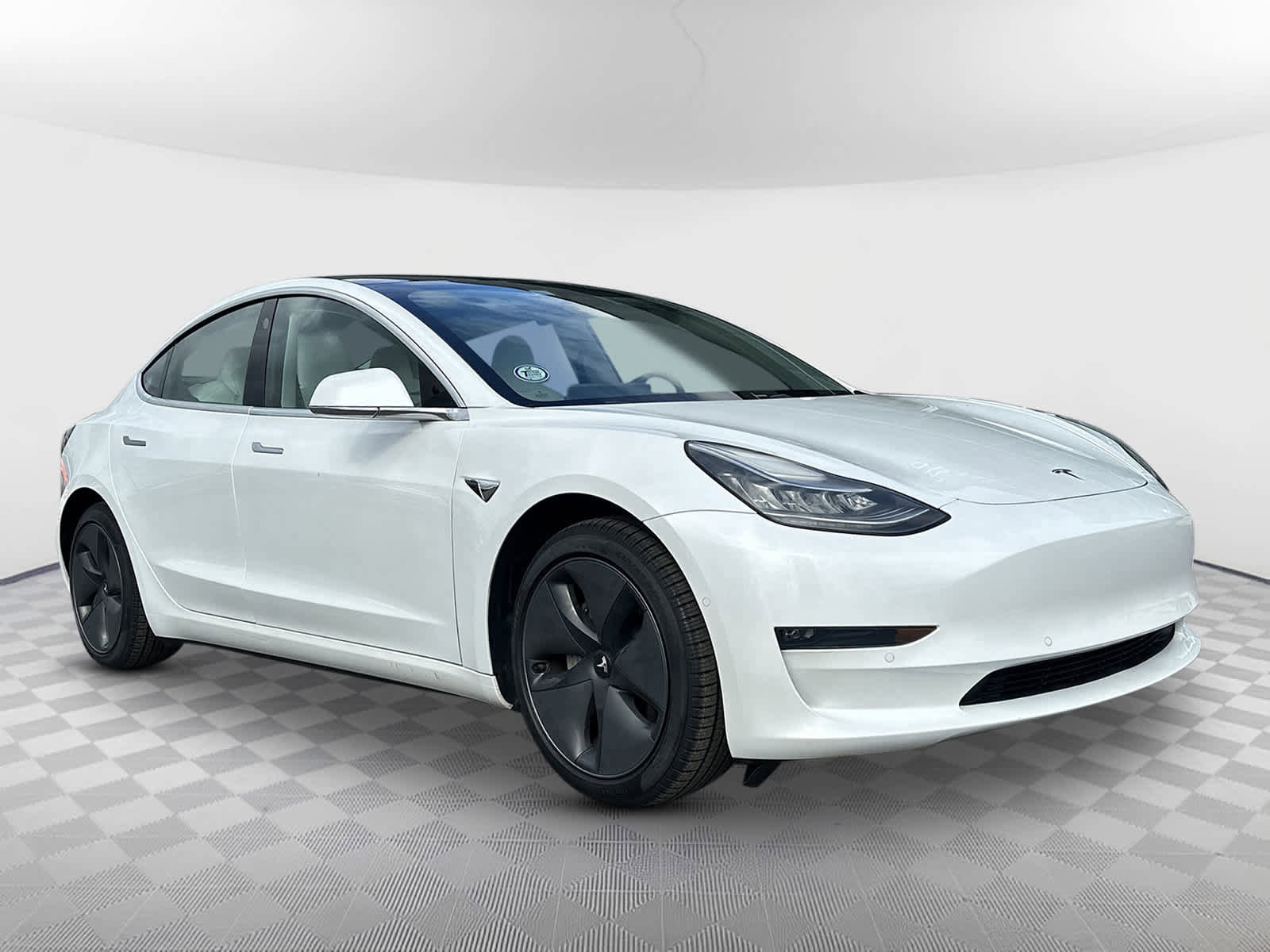 Used 2020 Tesla Model 3 Long Range image 2