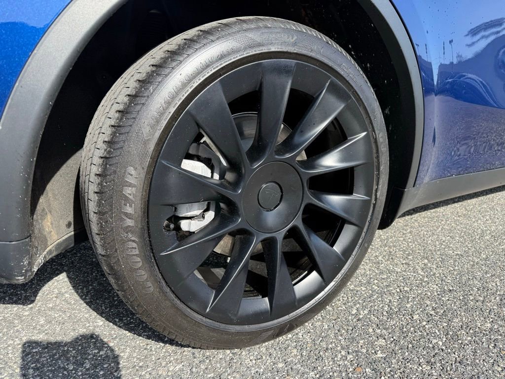 Used 2024 Tesla Model Y Long Range image 7