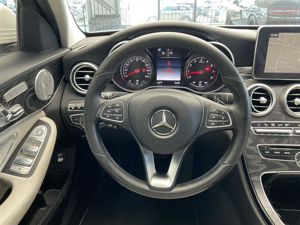 Used 2017 Mercedes-Benz C 300 4MATIC Sedan image 20