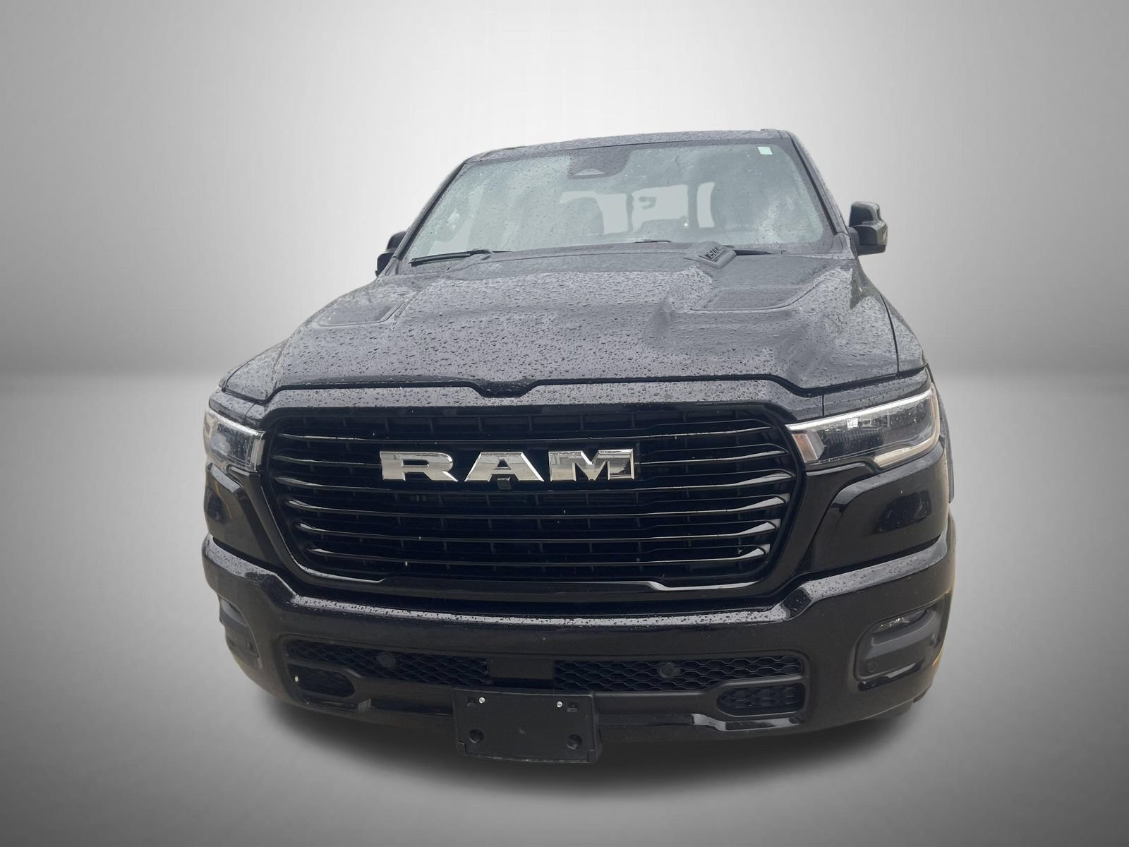 Used 2025 RAM 1500 Laramie AWD/4WD image 2