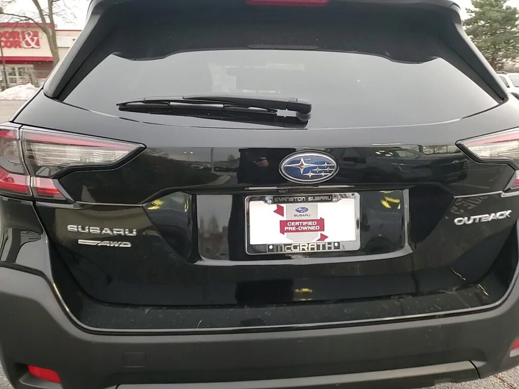 Certified 2024 Subaru Outback Premium image 9