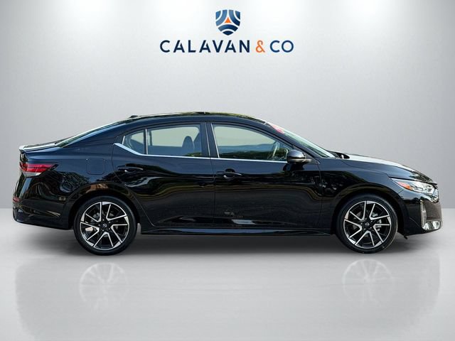 Used 2025 Nissan Sentra SR w/ SR Premium Package FWD image 8