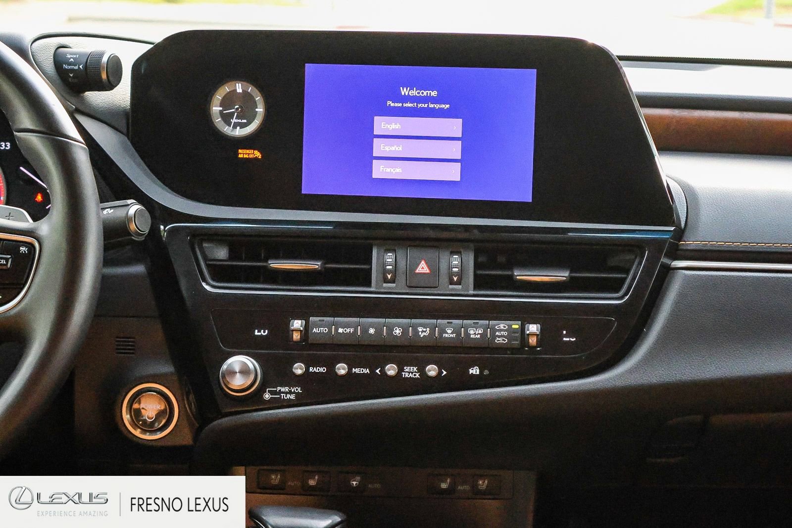 Certified 2024 Lexus ES 300h w/ Premium Package image 17