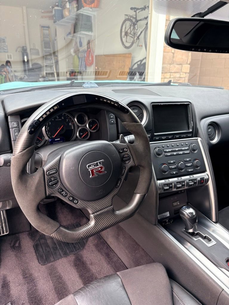 Used 2009 Nissan GT-R Premium image 15