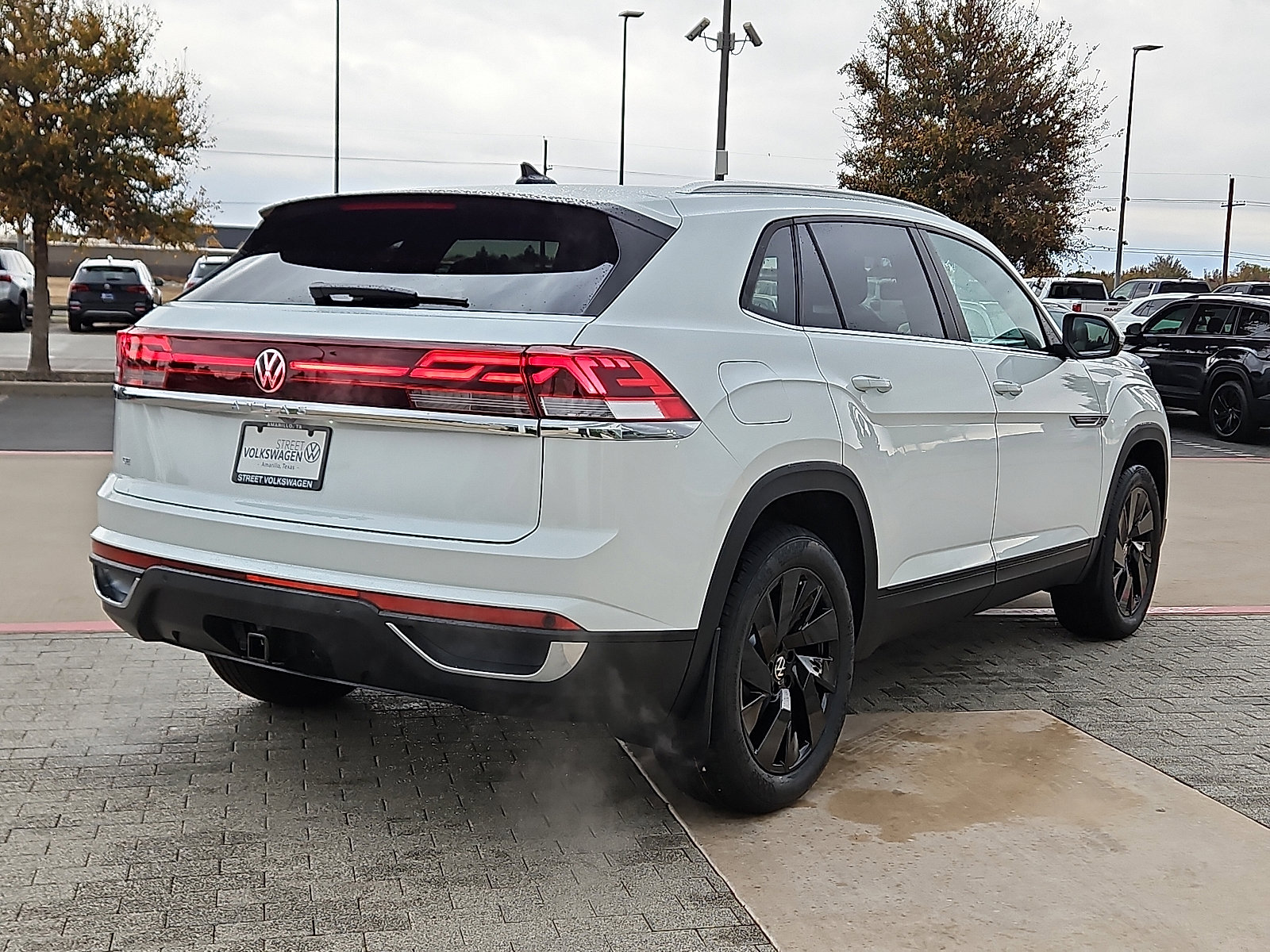 New 2026 Volkswagen Atlas Cross Sport SE image 4