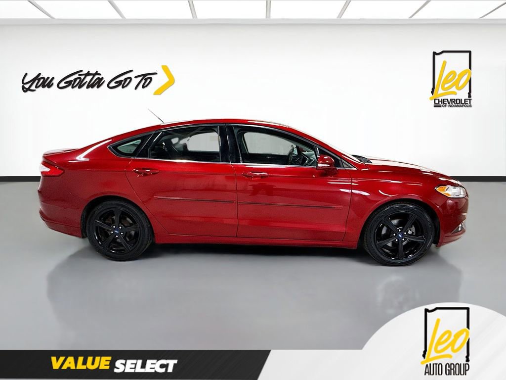 Used 2016 Ford Fusion SE w/ Equipment Group 201A image 4