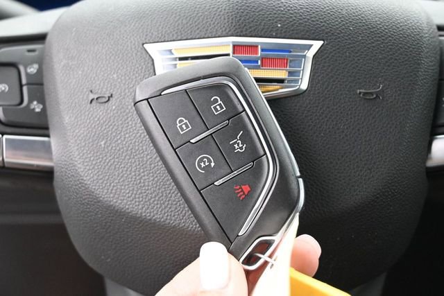 Used 2024 Cadillac XT4 Luxury w/ Cold Weather Package AWD/4WD image 36