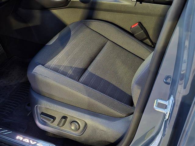New 2026 Toyota RAV4 SE FWD image 4