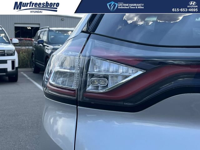 Used 2016 Ford Edge Titanium FWD image 10