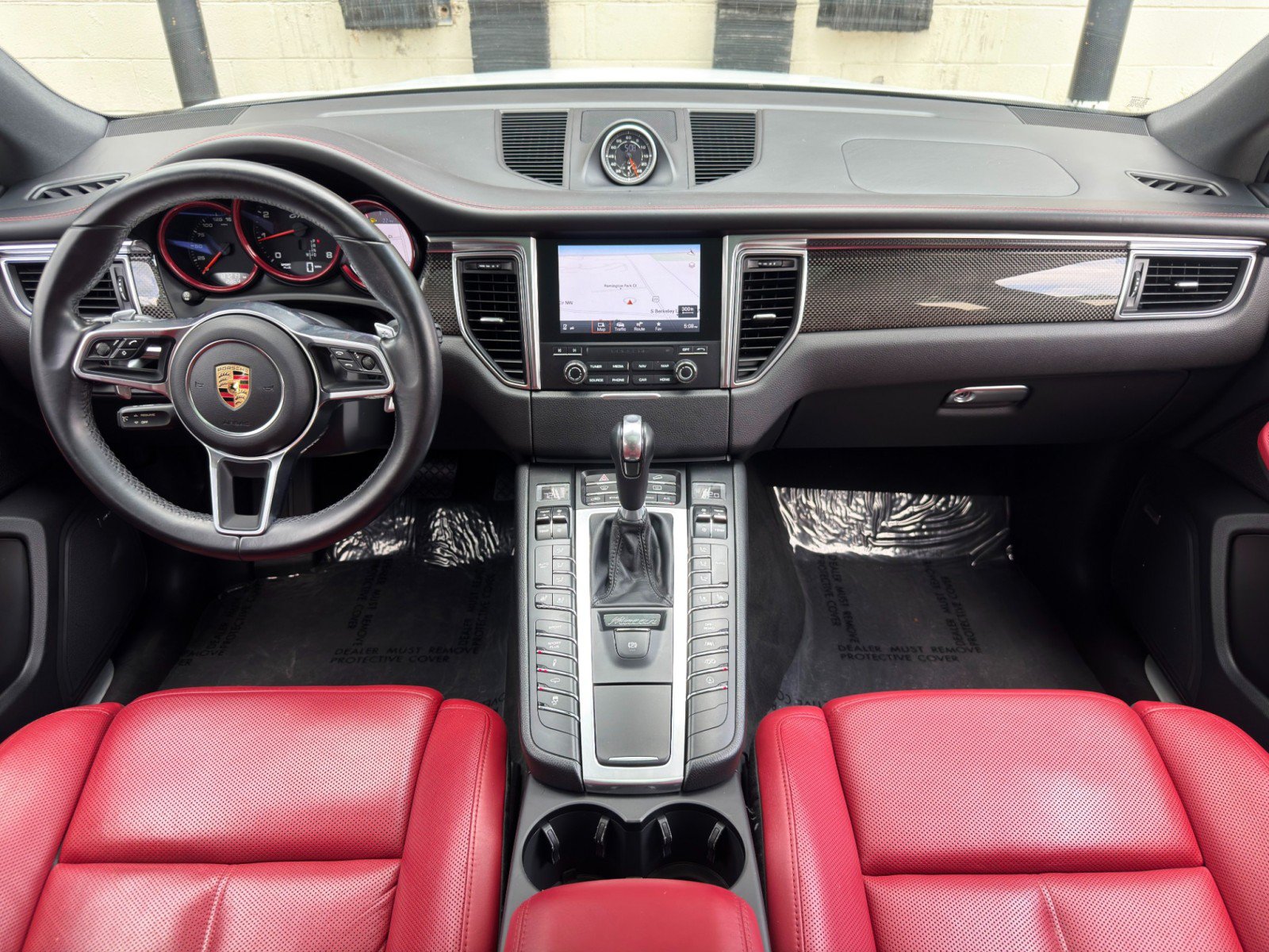 Used 2018 Porsche Macan GTS w/ Premium Package Plus AWD/4WD image 12