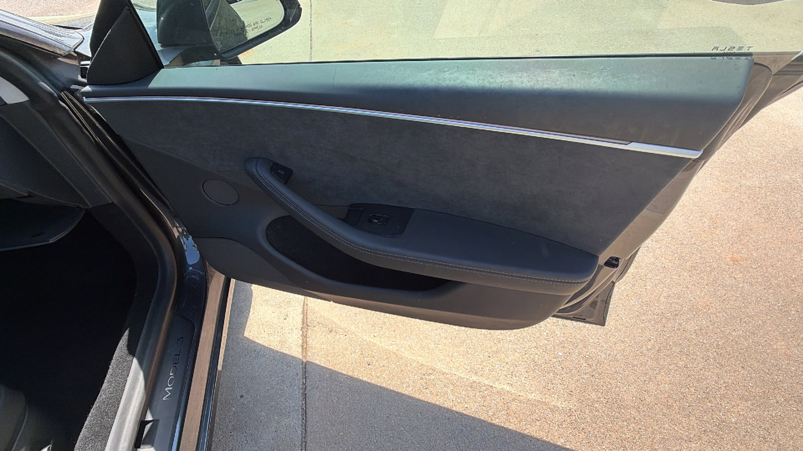 Used 2025 Tesla Model 3 Long Range image 19