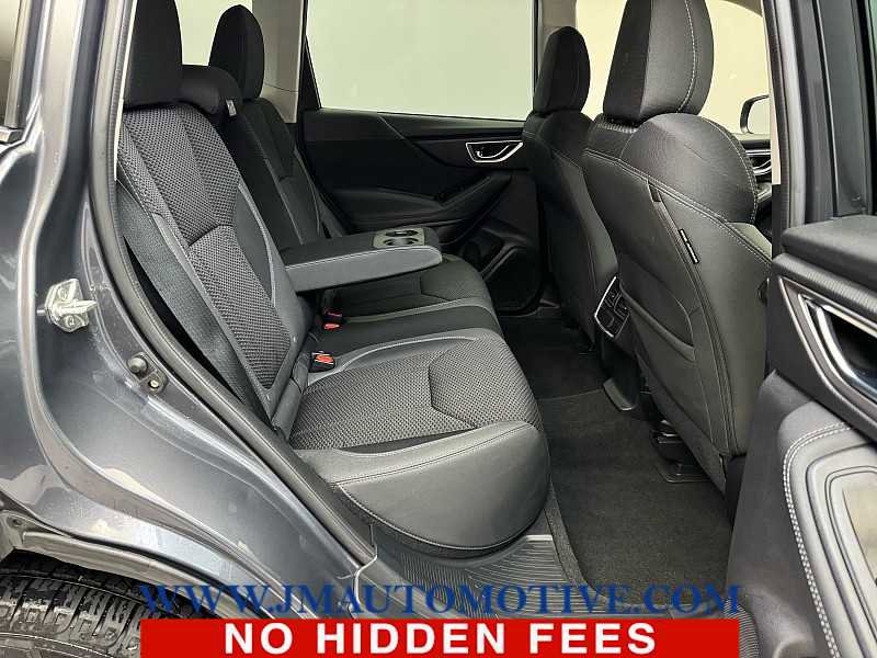 Used 2023 Subaru Forester Premium image 19