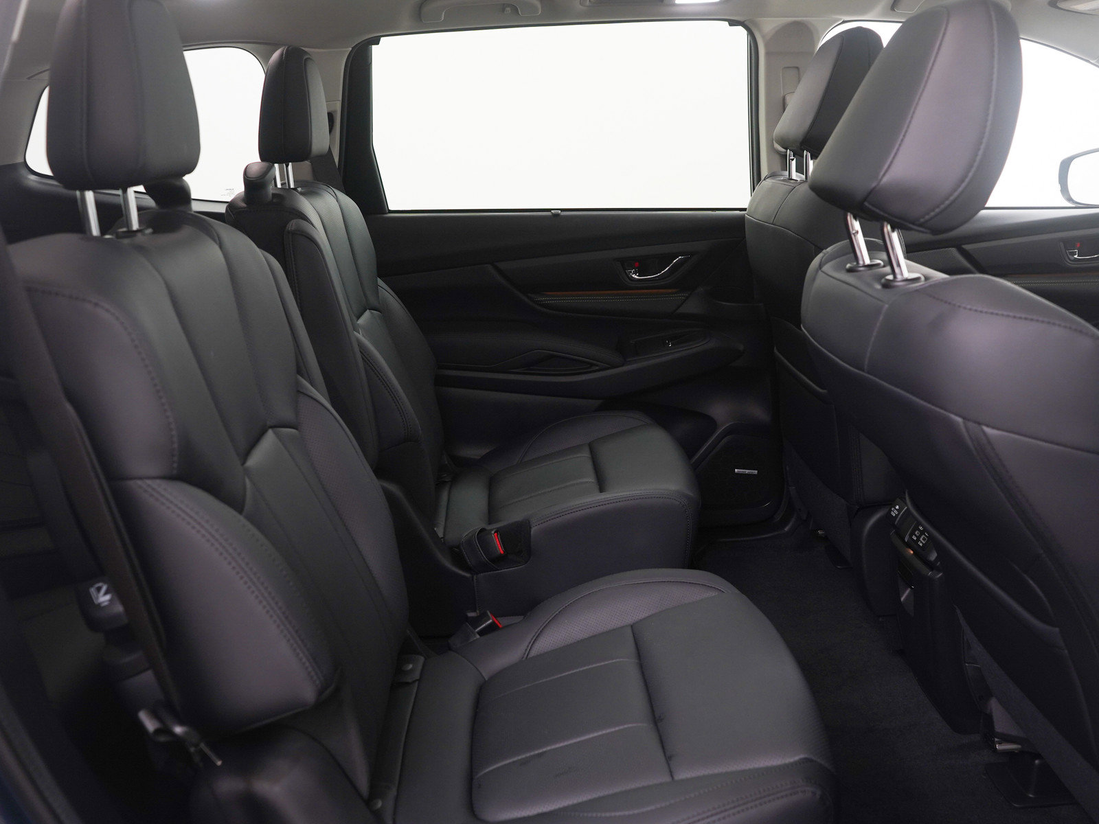 Used 2025 Subaru Ascent Bronze Edition w/ Popular Package #2 image 12