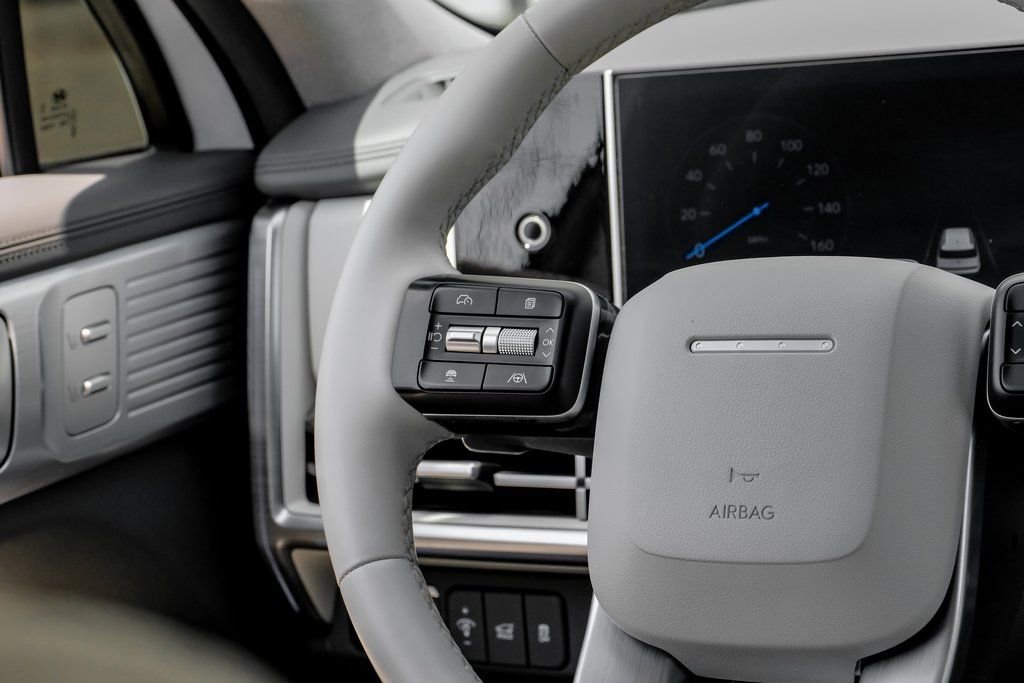 Used 2024 Hyundai Santa Fe Limited image 16