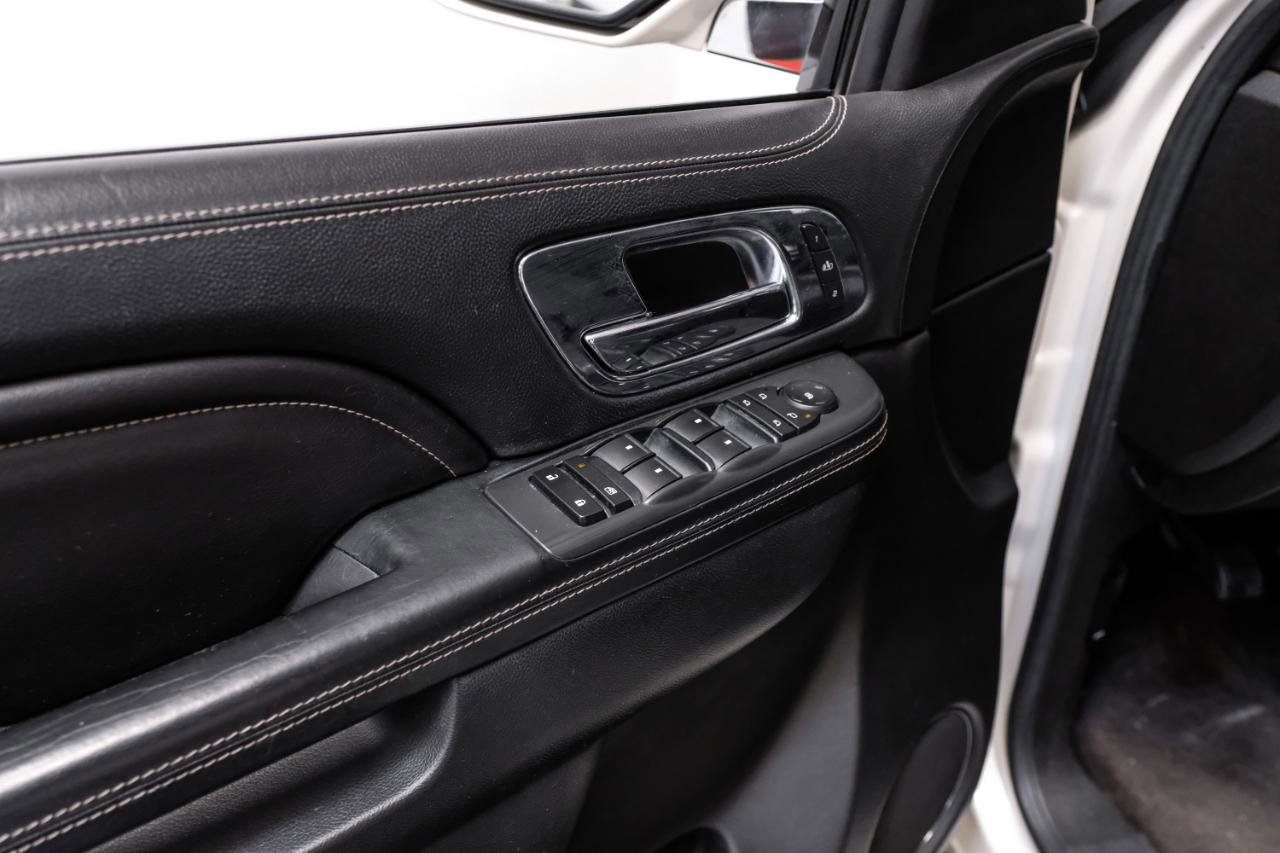 Used 2013 Cadillac Escalade Platinum RWD image 56