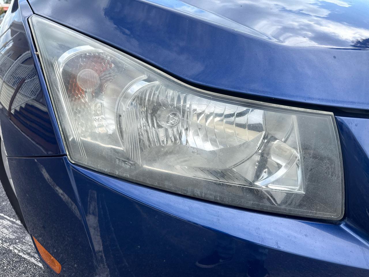 Used 2013 Chevrolet Cruze LS FWD image 46