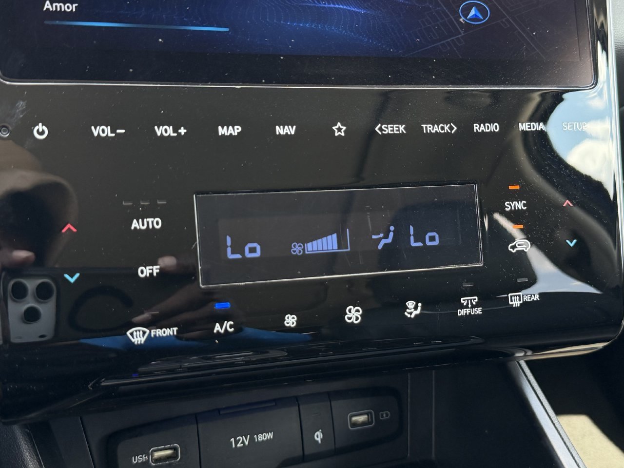 Used 2024 Hyundai Tucson Limited AWD/4WD image 19