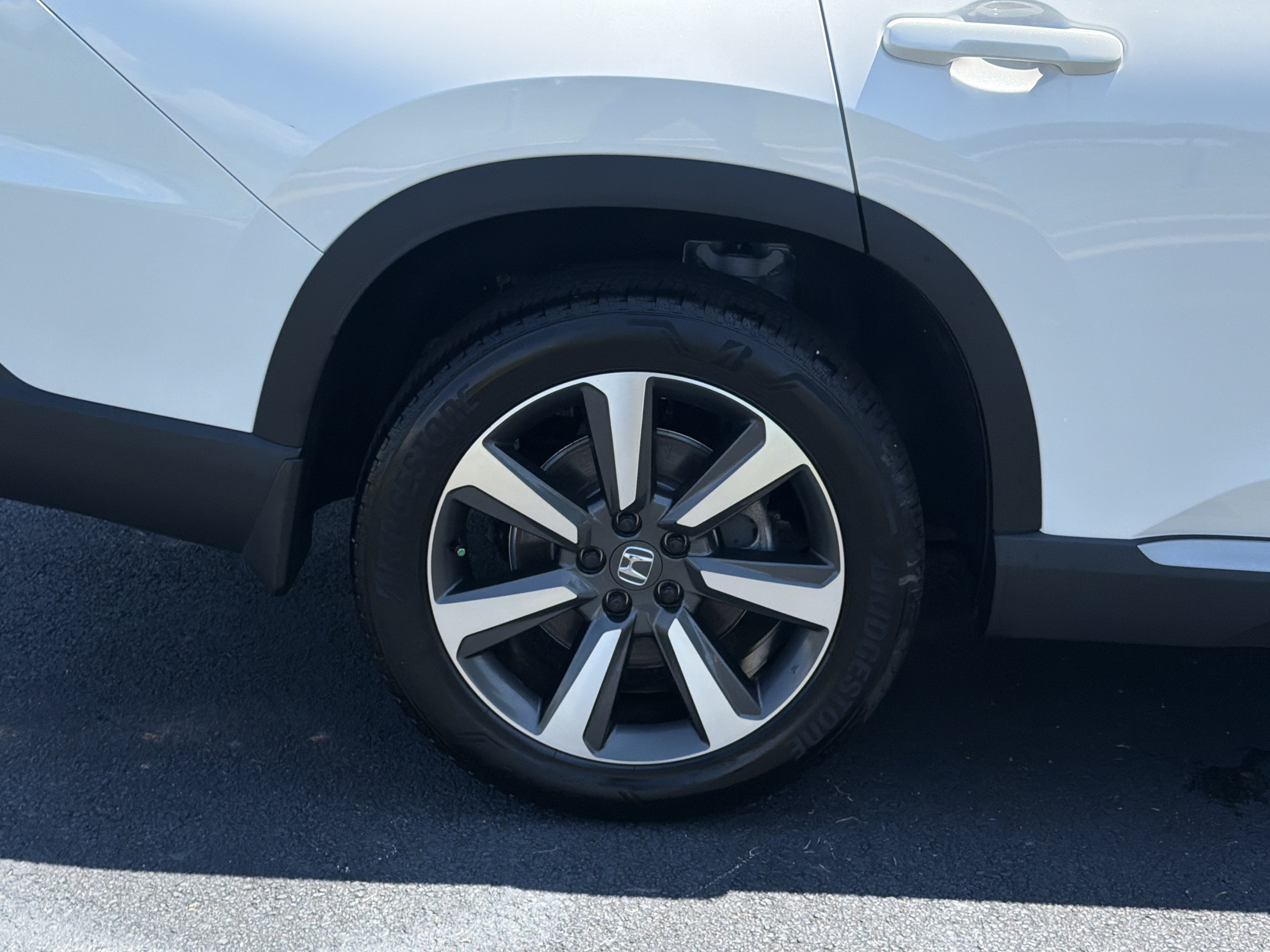 Used 2025 Honda Pilot Elite image 34