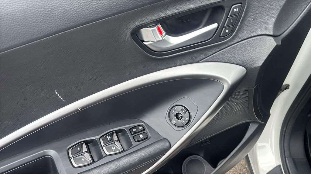 Used 2019 Hyundai Santa Fe XL image 14