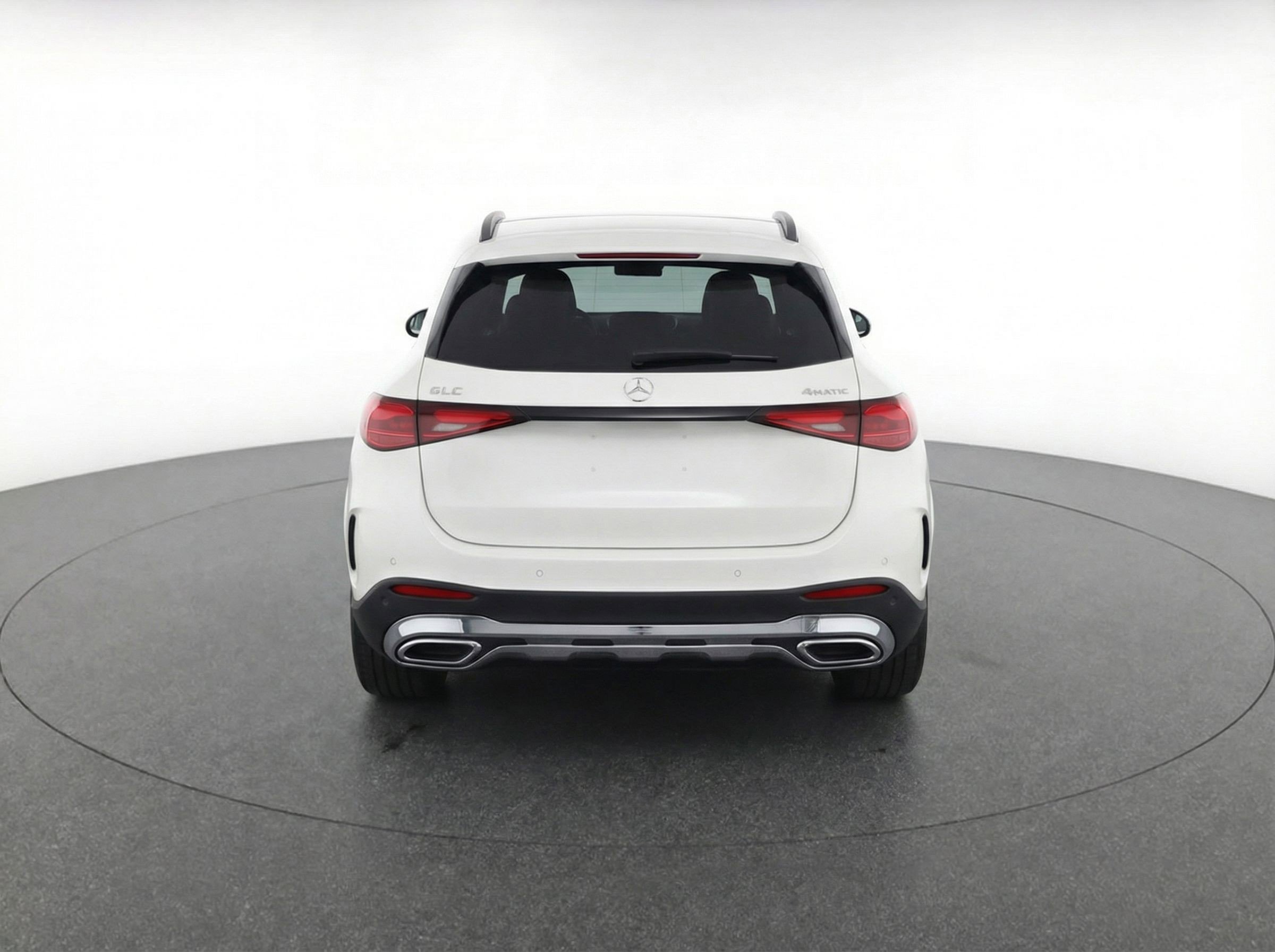 Used 2024 Mercedes-Benz GLC 300 4MATIC image 7