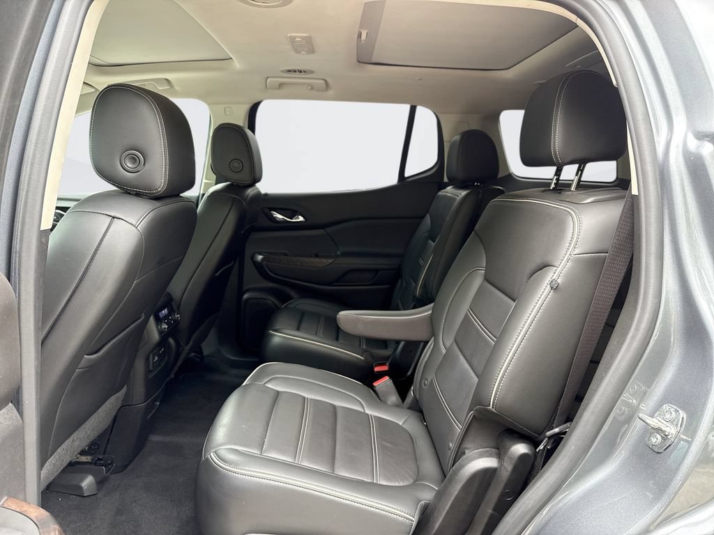 Used 2021 GMC Acadia Denali w/ Denali Technology Package AWD/4WD image 25