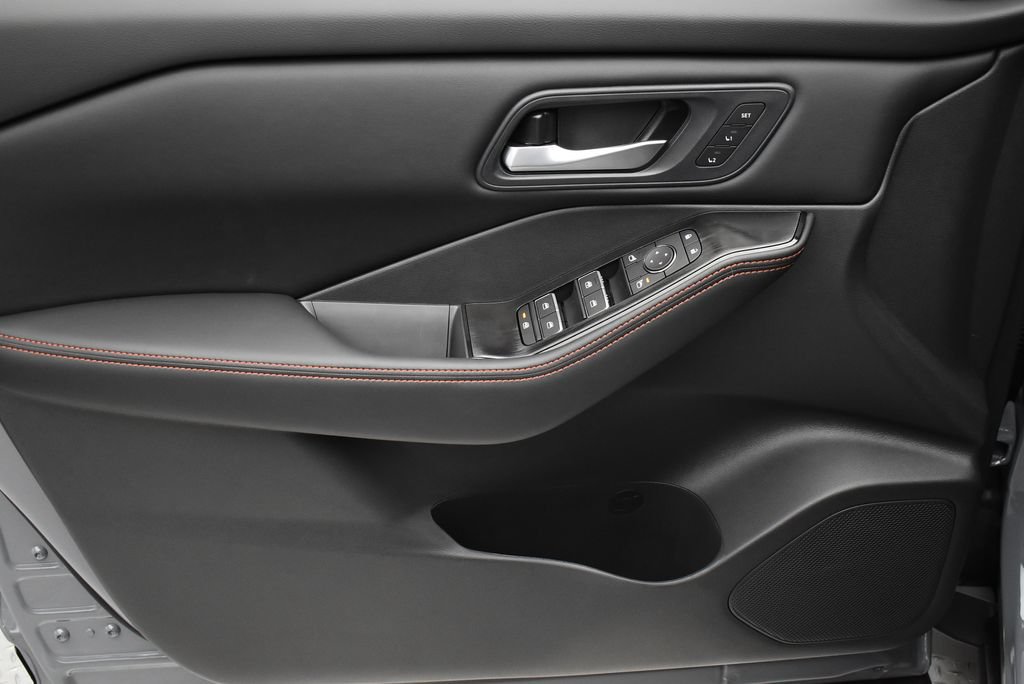 New 2026 Nissan Rogue SV w/ Rock Creek Premium Package AWD/4WD image 9