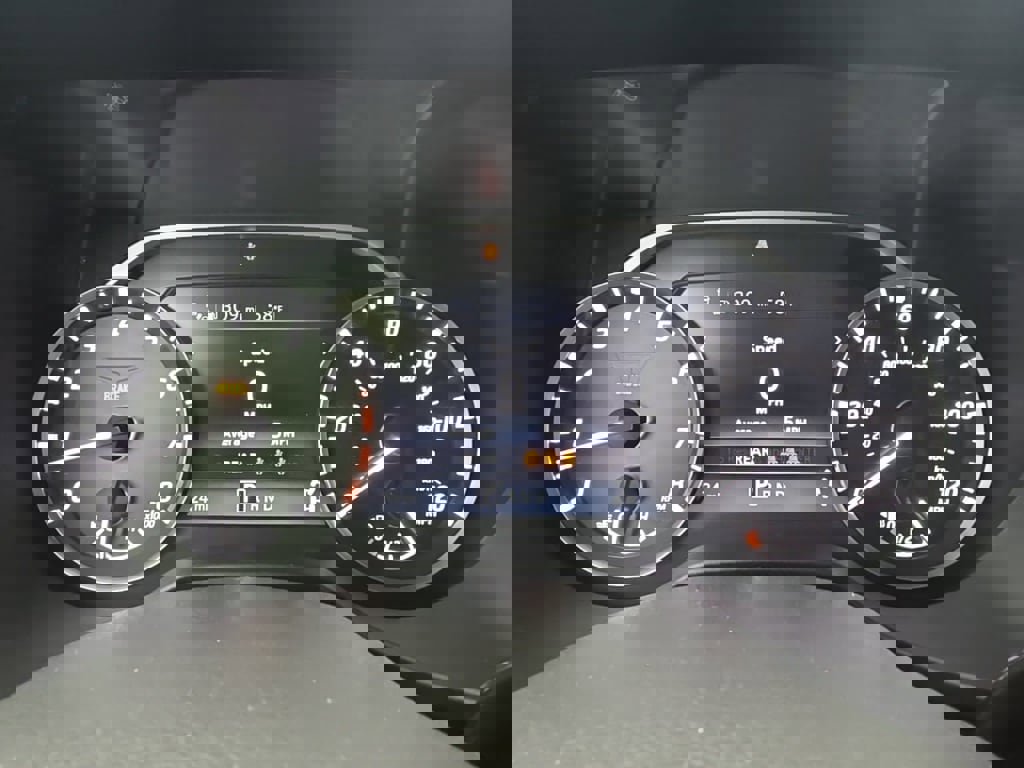 Used 2024 Nissan Titan SV w/ SV Bronze Edition Package image 19