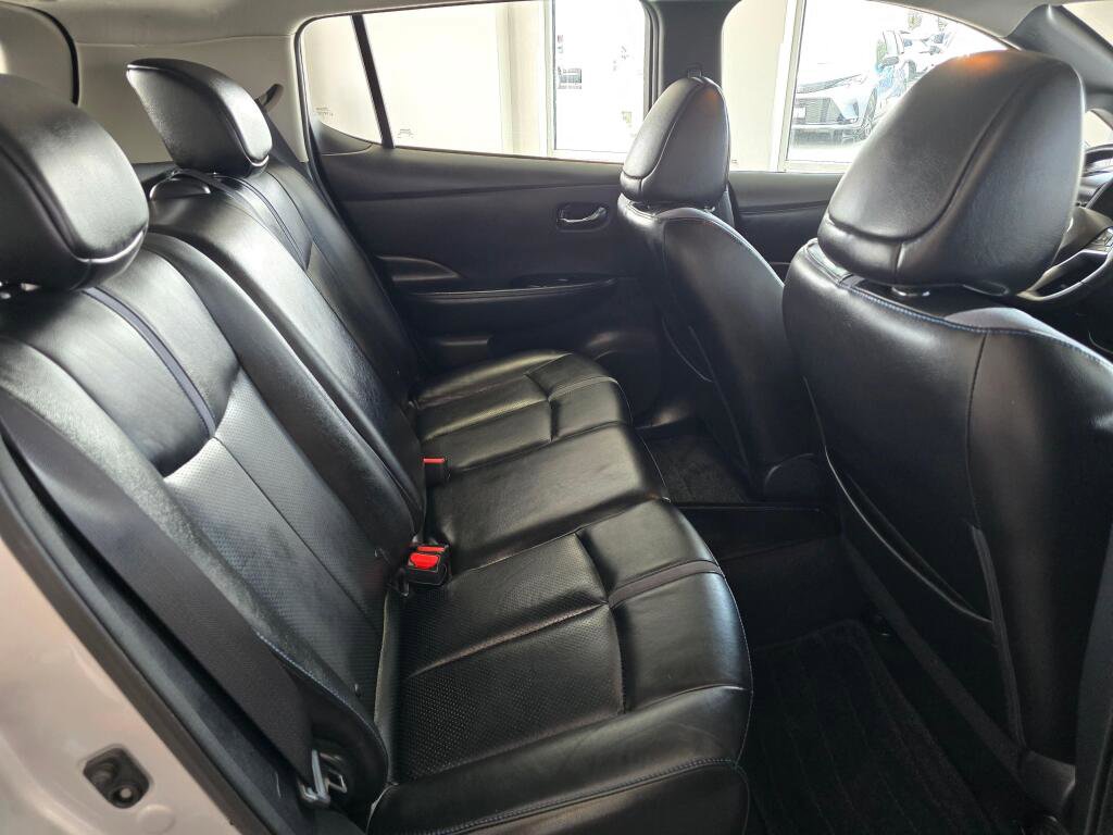 Used 2018 Nissan Leaf SL w/ SL Technology Package image 40