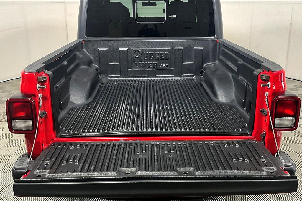 Used 2020 Jeep Gladiator Rubicon image 32