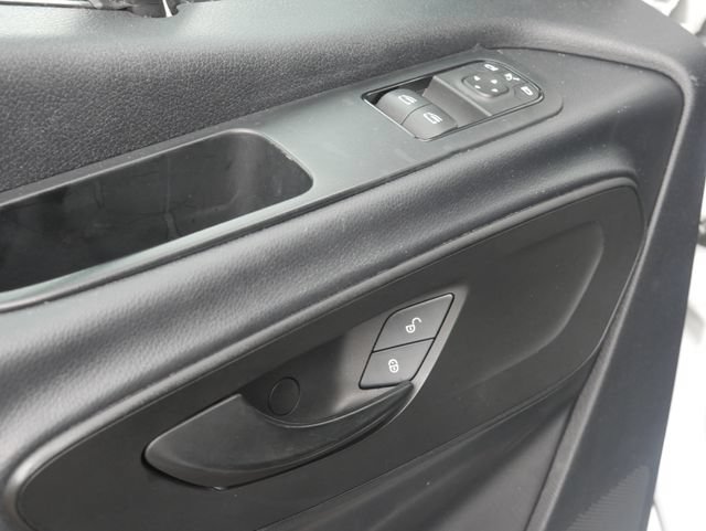 Used 2021 Mercedes-Benz Sprinter 2500 image 11