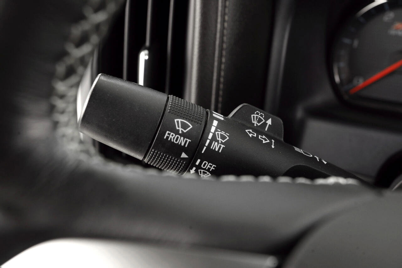 Used 2018 Chevrolet Silverado 2500 LTZ image 16