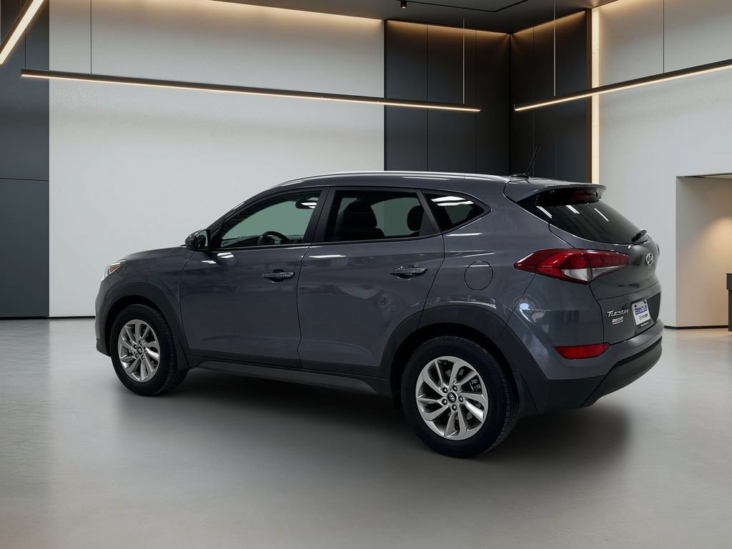 Used 2016 Hyundai Tucson SE w/ Option Group 02 FWD image 3