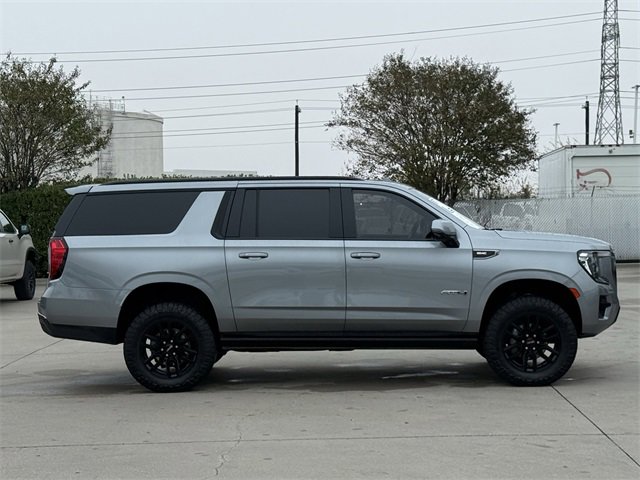 Certified 2023 GMC Yukon XL AT4 w/ AT4 Premium Package image 3