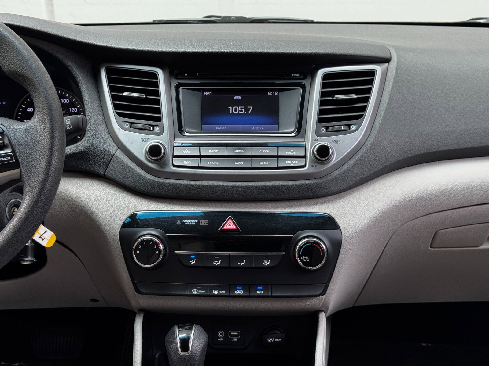 Used 2018 Hyundai Tucson SE image 22