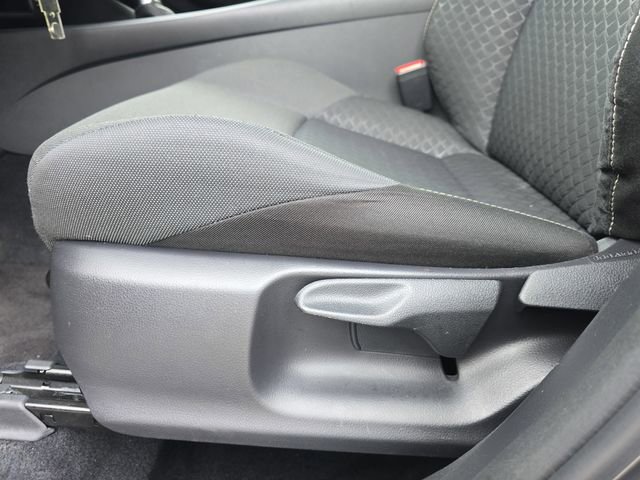 Used 2021 Toyota C-HR LE FWD image 29