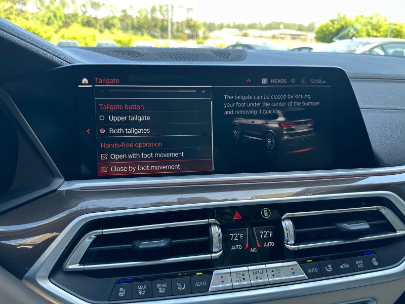 Certified 2022 BMW X5 xDrive40i w/ M Sport Package AWD/4WD image 50
