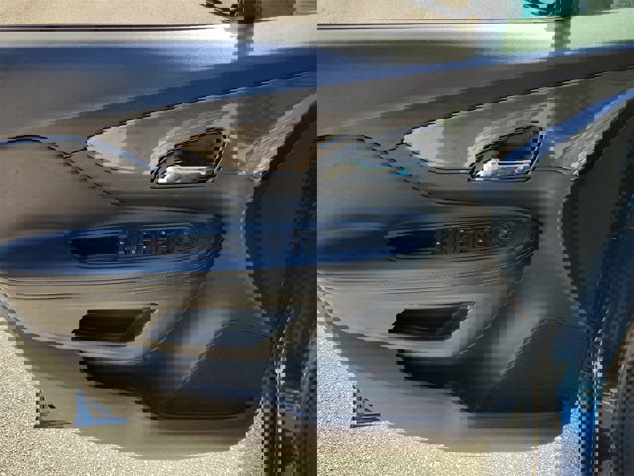 Used 2019 Buick Encore Preferred image 11