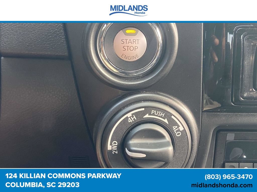 Used 2021 Nissan Titan PRO-4X w/ Pro-4x Convenience Package AWD/4WD image 28