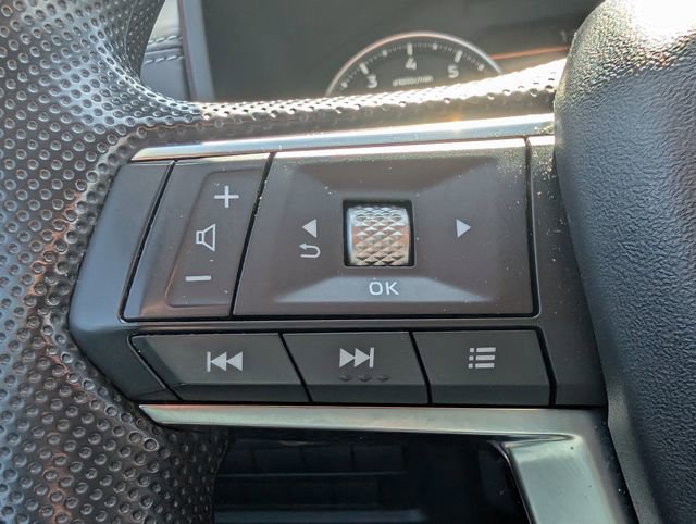 Used 2022 Mitsubishi Outlander ES image 17