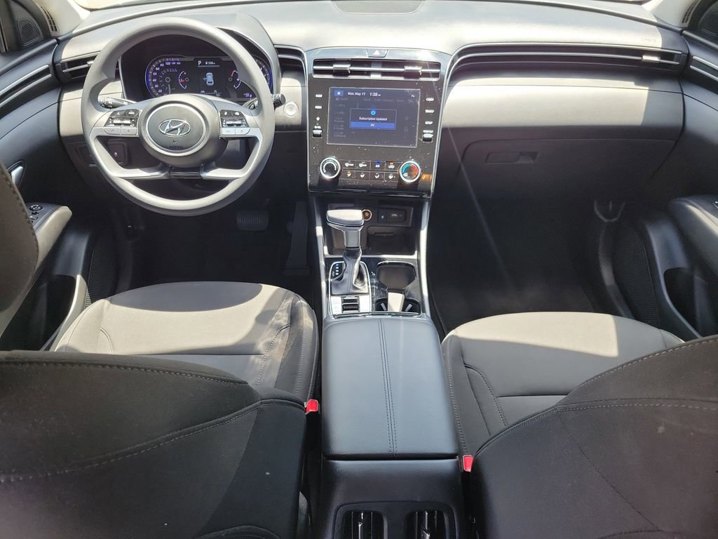 Used 2023 Hyundai Tucson SEL w/ Winter Package FWD image 17