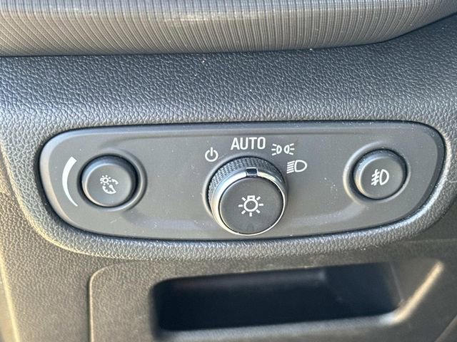 Used 2023 Chevrolet TrailBlazer RS w/ Sun and Liftgate Package image 27